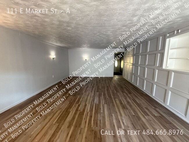 Photo - 111 E Market St Unidad A