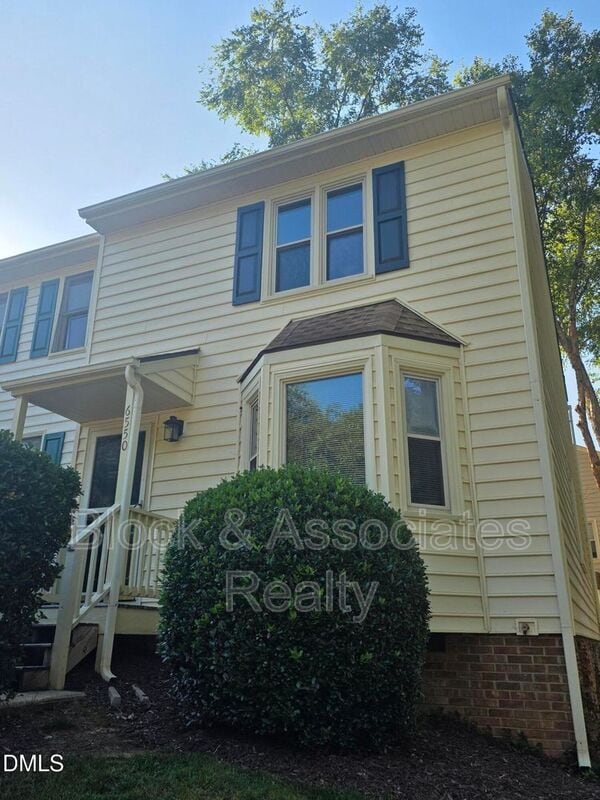 Photo - 6550 Thetford Ct