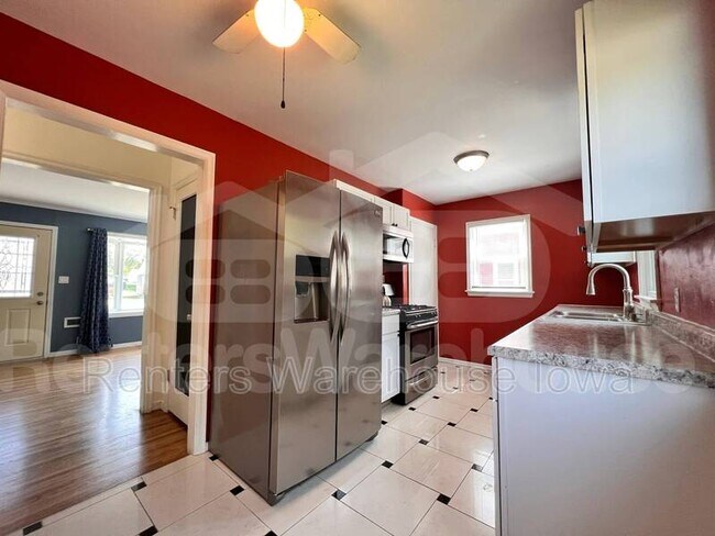 Photo - 3846 48th Pl