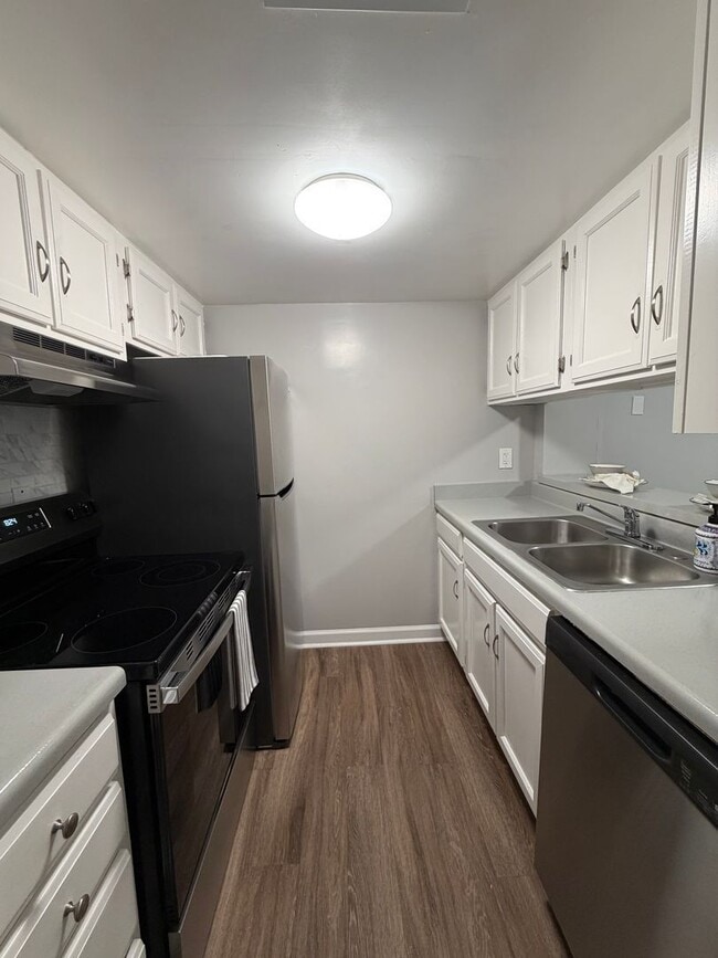 Photo - Beautiful Chesney Woods Townhomes