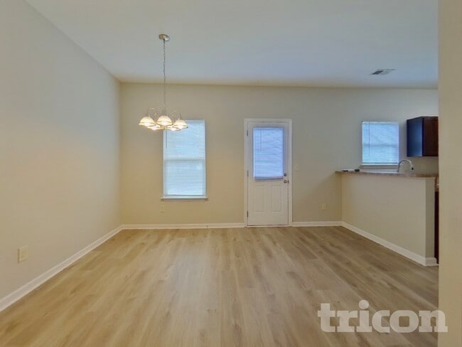 Photo - 74 Wyndham Ct