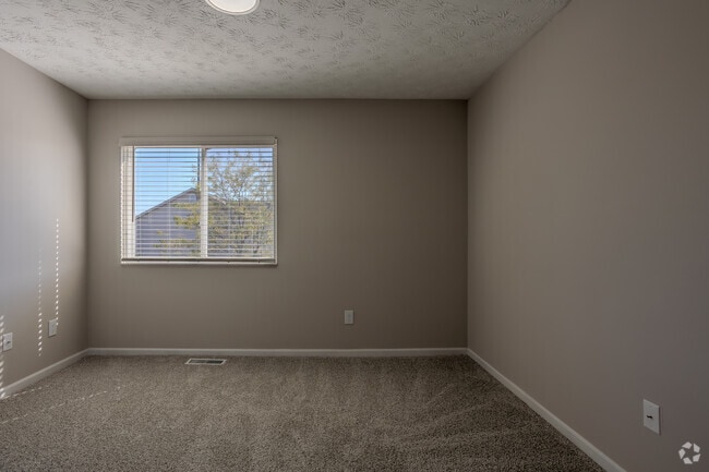 3BR, 2.5BA - 1,125 SF - The Oynx - Bedroom