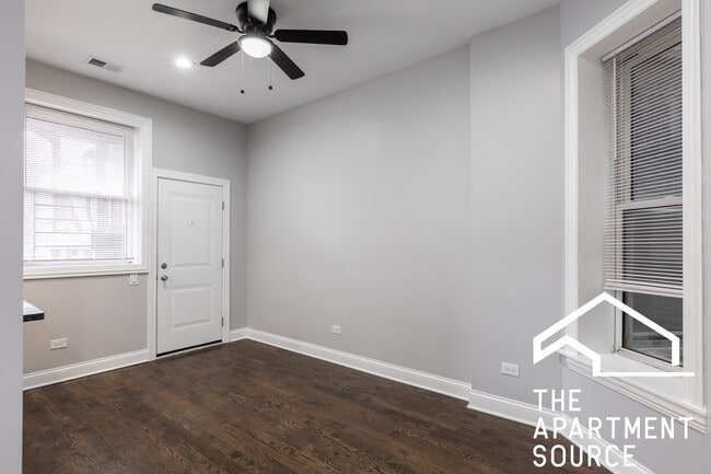 Photo - 908 W Montrose Ave Unit 3