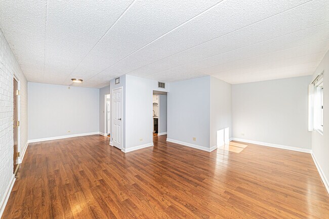 Photo - 3222 Sanders Rd Unit 1E