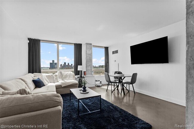 Photo - 3320 Spinnaker Ln Unit 17E