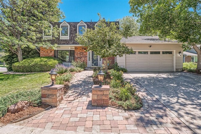 Stunning Home by Arapahoe Lake - Stunning Home by Arapahoe Lake