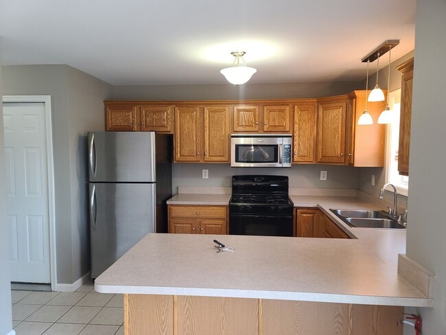 Photo - 3 Bedroom 2 1/2 bath end unit Townhome for Rent in Waynesboro