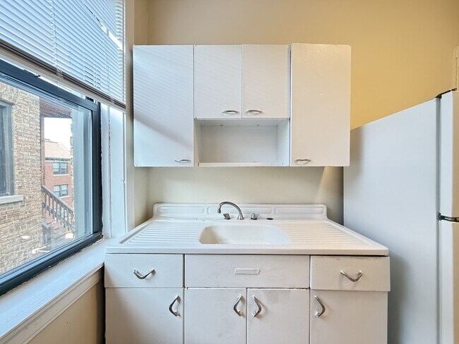 Photo - 805 Dempster St Unit E4