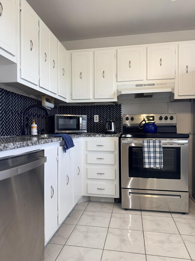 Photo - 2601 NE 3rd Ct Unit 3030