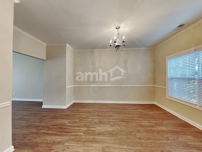 Photo - 17 Brookvalley Ct W