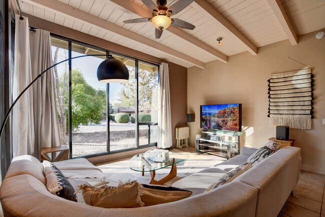 Photo - 182 Meadow Lark Dr House