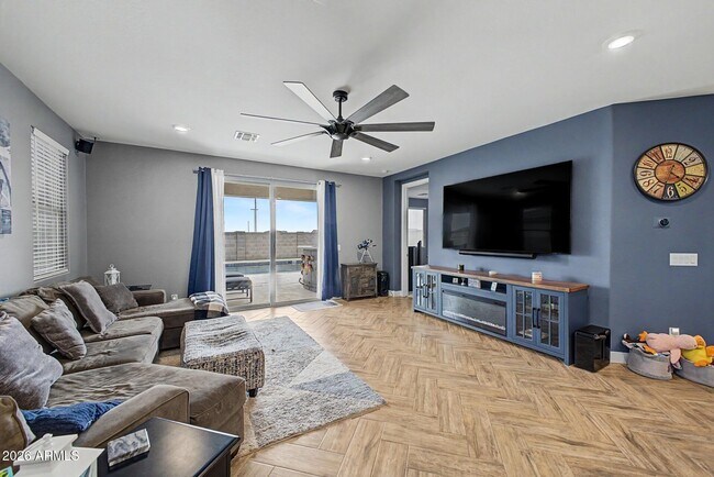 Photo - 17279 W Dahlia Dr
