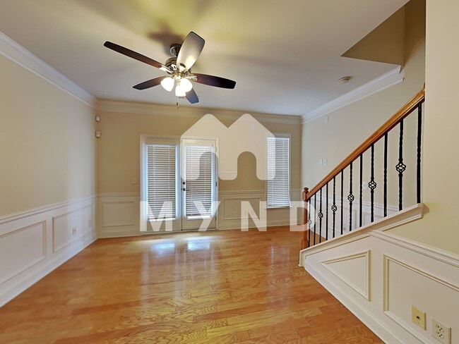 Photo - 213 16th St NW