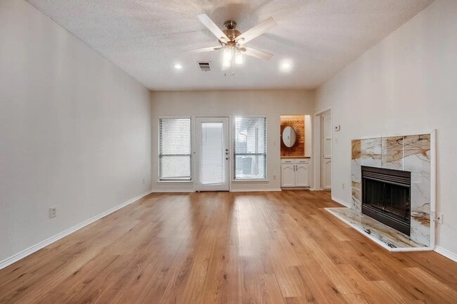 Photo - 500 Norwood Pl Unidad 9 Rental
