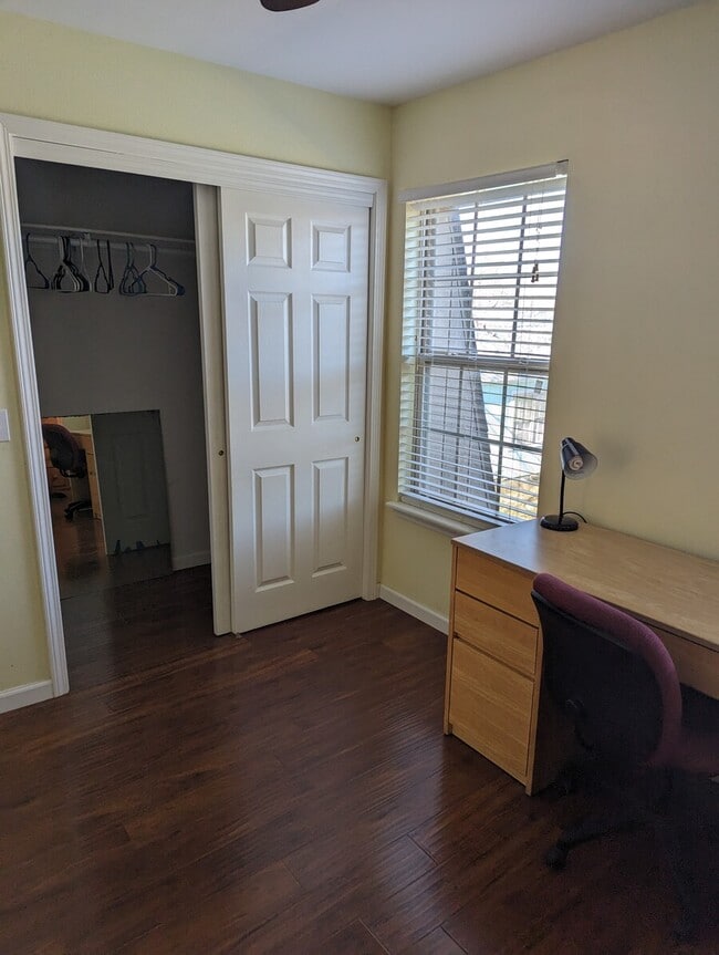 Photo - 835 W Lawson St