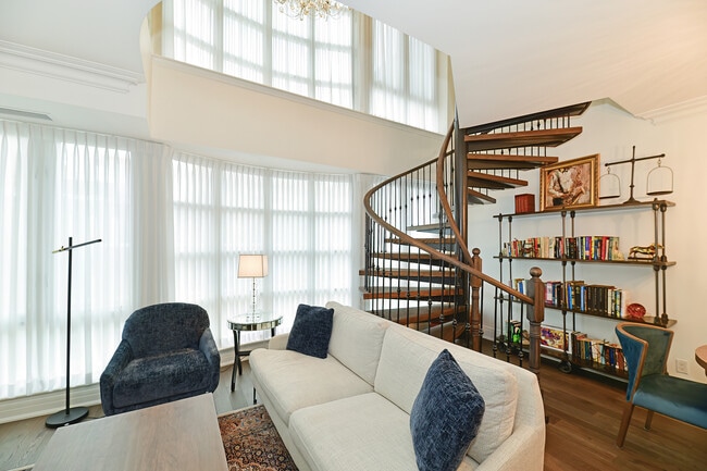 Photo - 33 Delisle Ave Unit 403