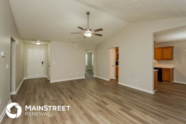 Photo - 151 Longstreet Ct