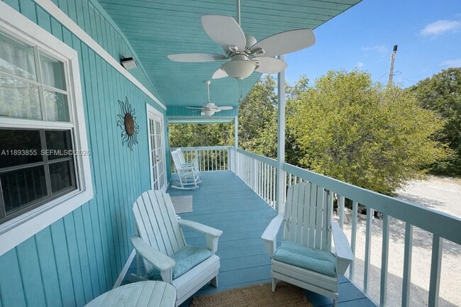 Photo - 410 Mahogany Ave