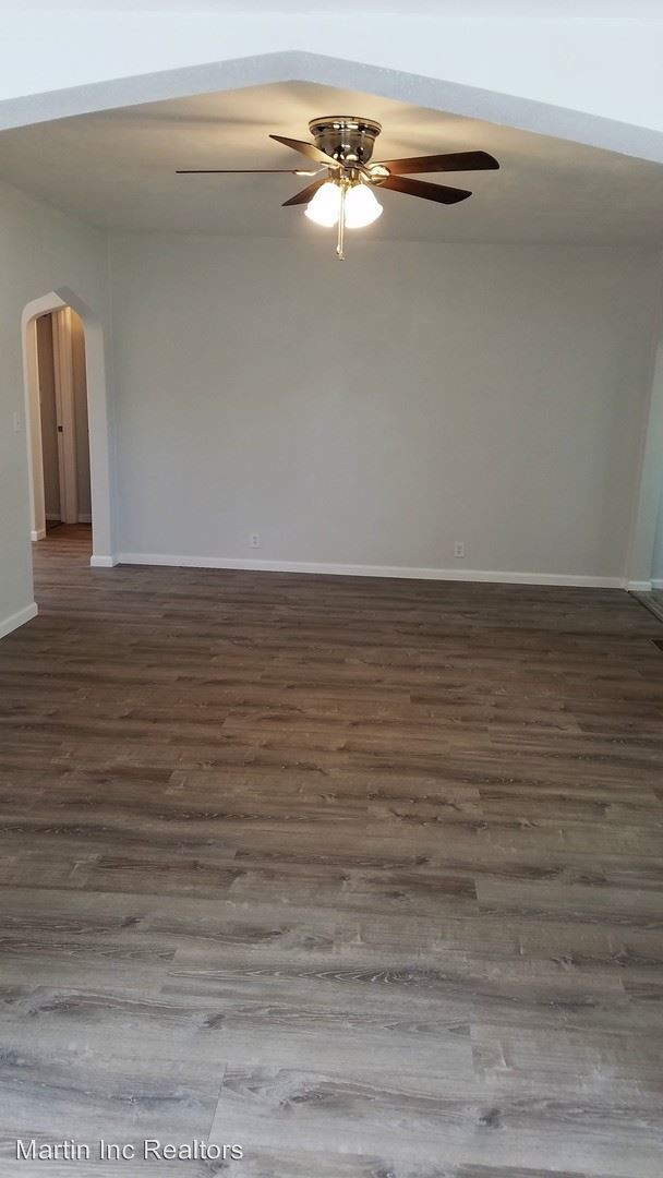 Photo - 3 br, 1 bath House - 1343 Logan Ave