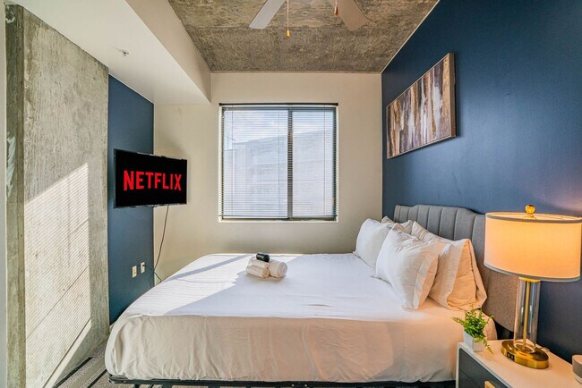 Photo - 333 E Roosevelt St Unit ID1263051P