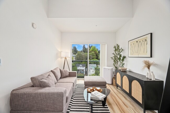 900 Rainier
