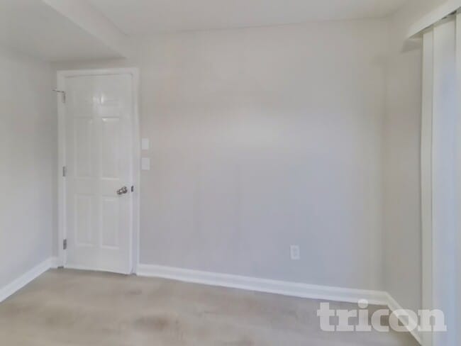 Photo - 131 Quiet Grove Dr