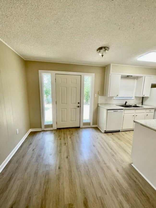 Photo - 816 Horseshoe Dr