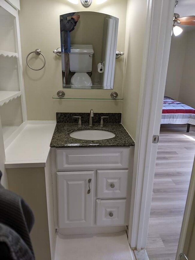 Photo - 7913 Central Park Cir