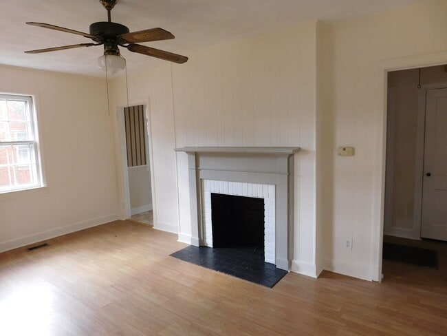 Photo - 815 Haywood Pl