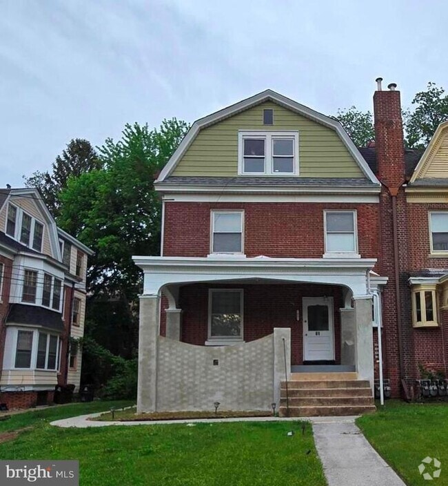 Building Photo - 61 Owen Ave Rental