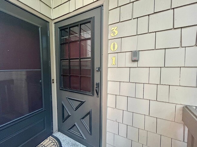 Spacious 2 Bedroom Condo Unit in North Sea... - Spacious 2 Bedroom Condo Unit in North Sea...