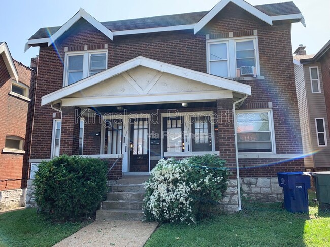 Building Photo - 5026 Chippewa St Unit A