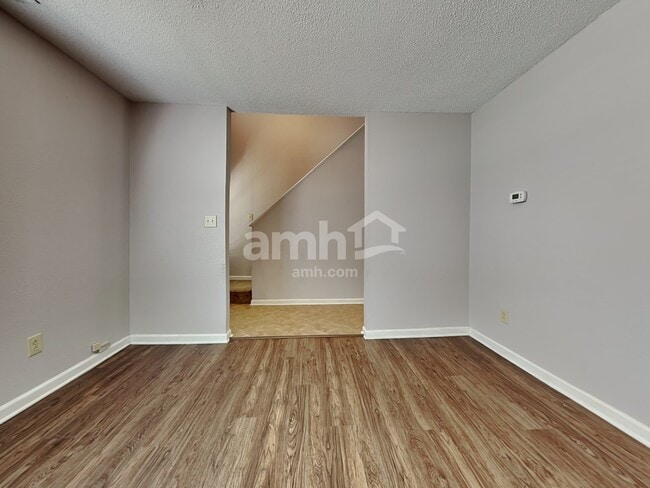 Photo - 1178 Oak Leaf Rd