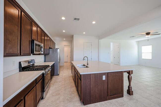 Photo - 7677 W Smoketree Dr