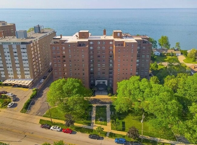 Photo - 11720 Edgewater Dr Unit Apt. 417