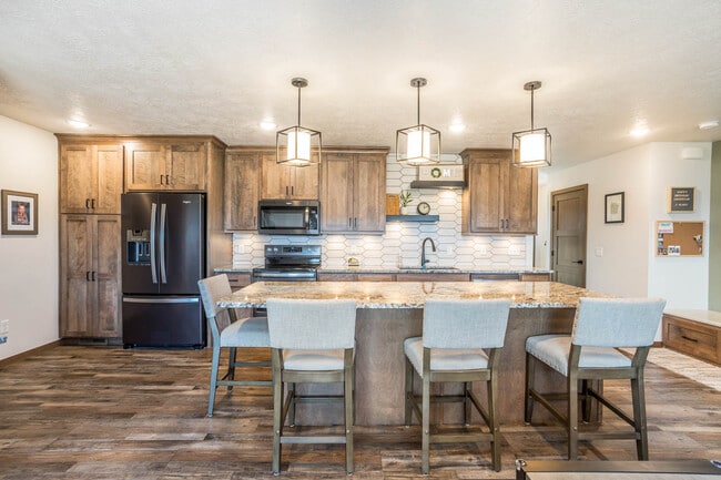 Photo - 4221 N Knob Hill Ct