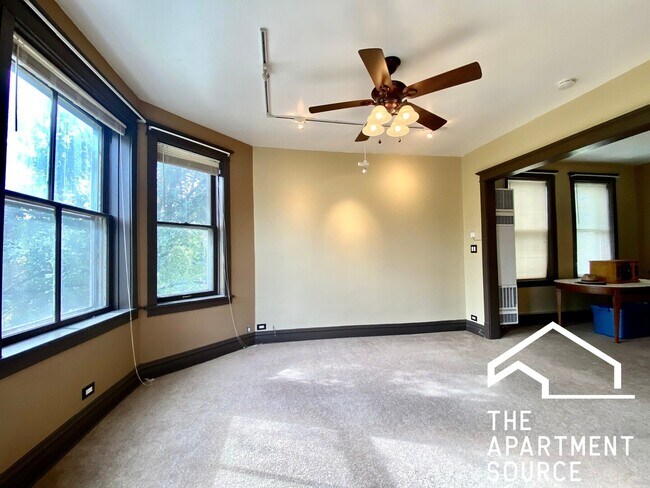 Building Photo - 3534 W Lyndale St Rental