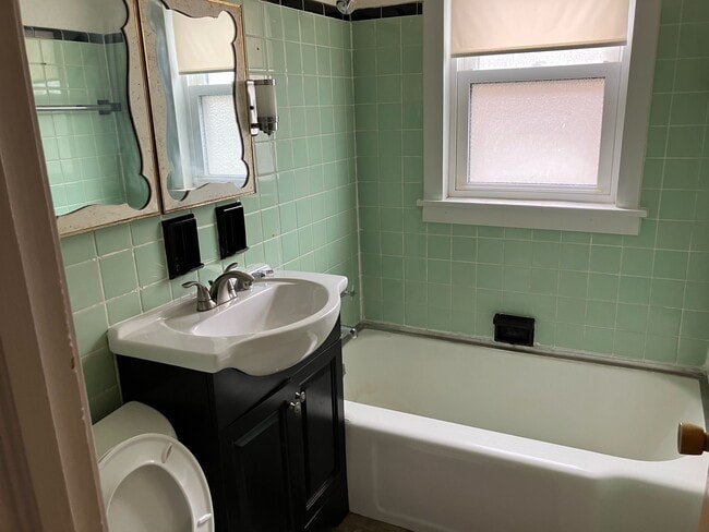 Photo - 2636 W Balmoral Ave Unidad 2W