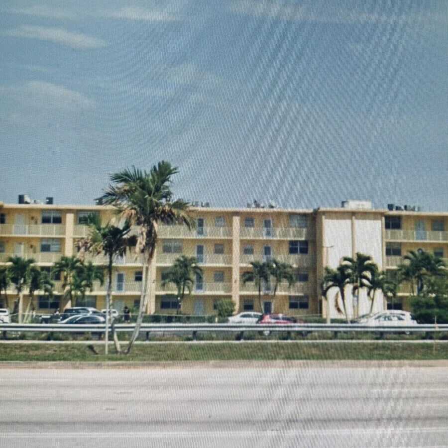 9949 Sandalfoot Blvd Condo Unit 515 Condo for Rent in Boca Raton, FL