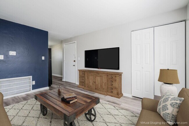 Photo - 474 Elsmere St Unidad A