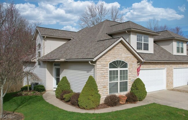 Building Photo - 4586 Creekside Dr Rental