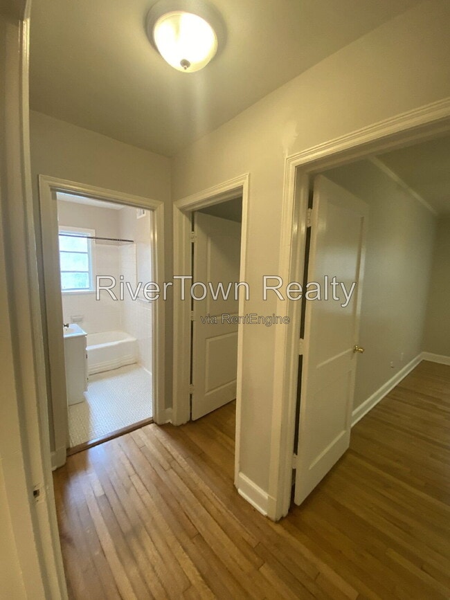 Photo - 3570 Poplar Ave