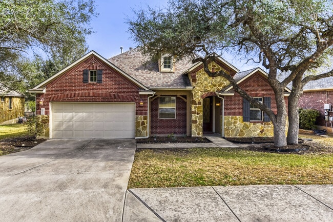 Photo - 5013 Pyrenees Pass