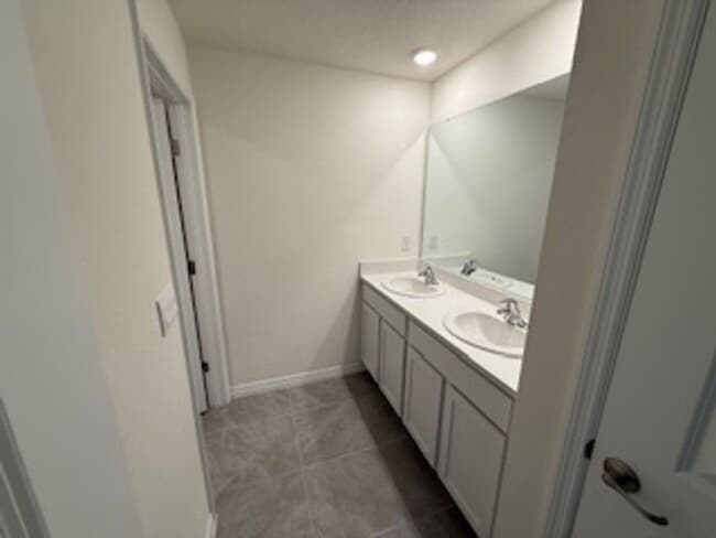 Beautiful New House - Beautiful New House