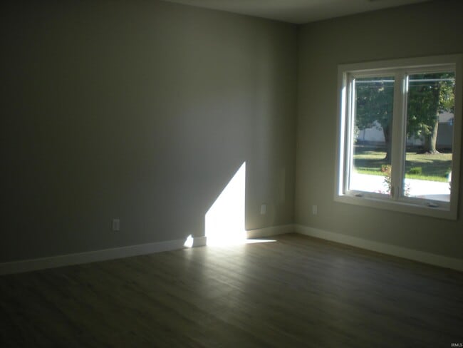 Photo - 5960 N Clinton St