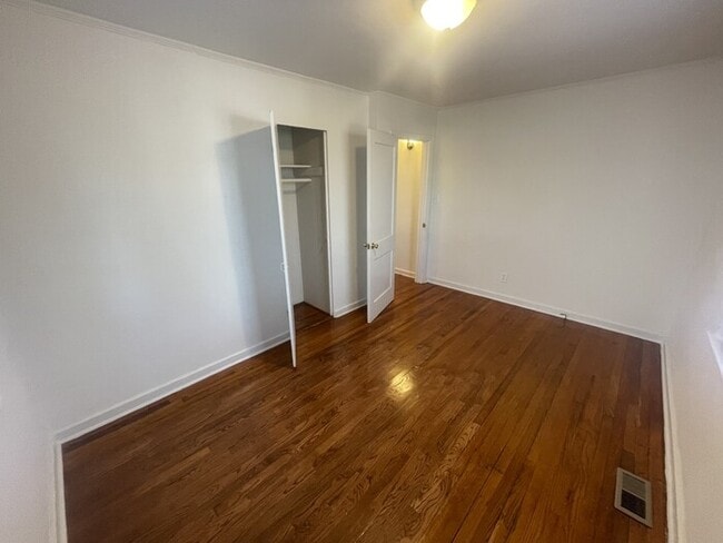 Photo - 2 bd 1 ba house