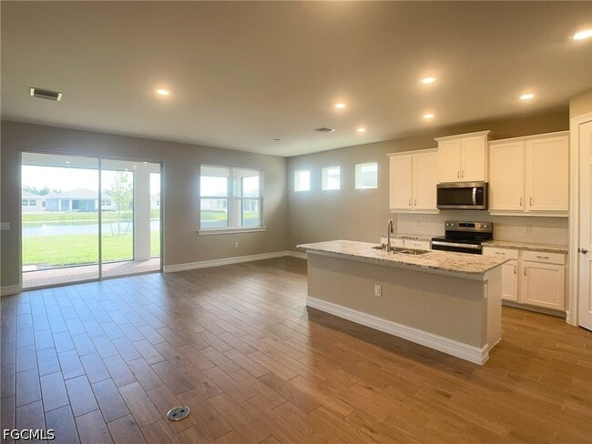 Photo - 417 Coral Reef Pl