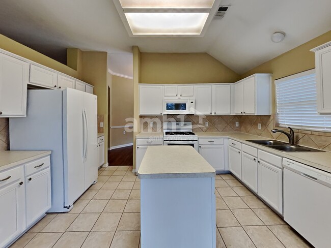 Photo - 1827 Pinewood Court Dr