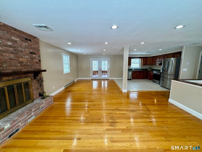 Photo - 10 Longview Ln