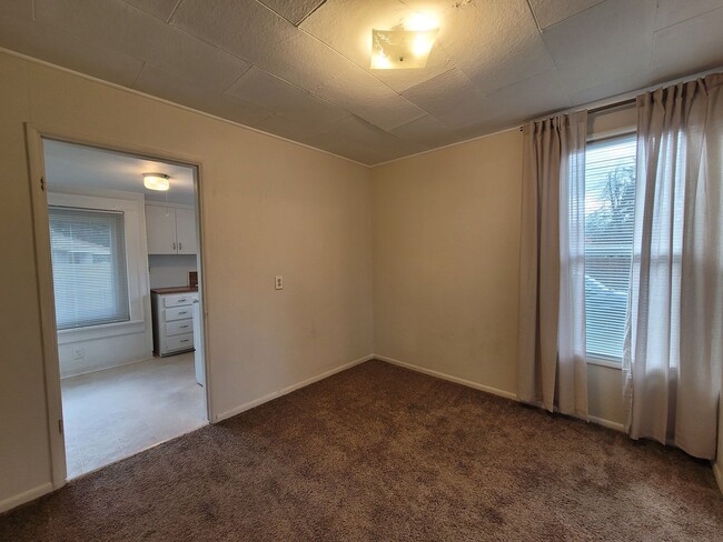 Photo - Available now! Unit 2